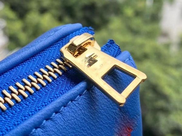 takashibackpack handbags purses fashion woman bag shoulder bags women totes handbag purse come shoulder strap dustbag giftbag receipt lock t, Blue;pink
takashibackpack handbags purses fashion woman bag shoulder bags women totes handbag purse come shoulder strap dustbag giftbag receipt lock t, Blue;pink