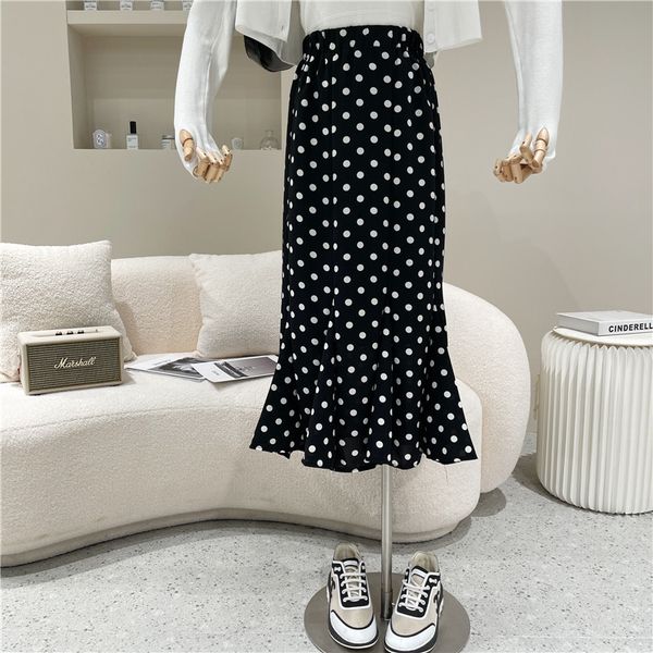 spring summer female niche fashion design retro dot mid-length high waist fine fishtail skirt, Black
spring summer female niche fashion design retro dot mid-length high waist fine fishtail skirt, Black