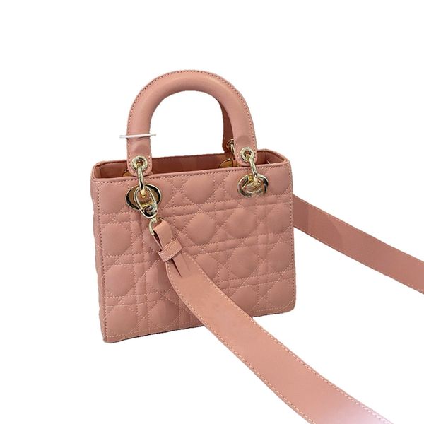 diamond lattice wide straps shoulder bag women designer bags crossbody handbags classic plaid embroidery totes multicolor pochette card hold
diamond lattice wide straps shoulder bag women designer bags crossbody handbags classic plaid embroidery totes multicolor pochette card hold