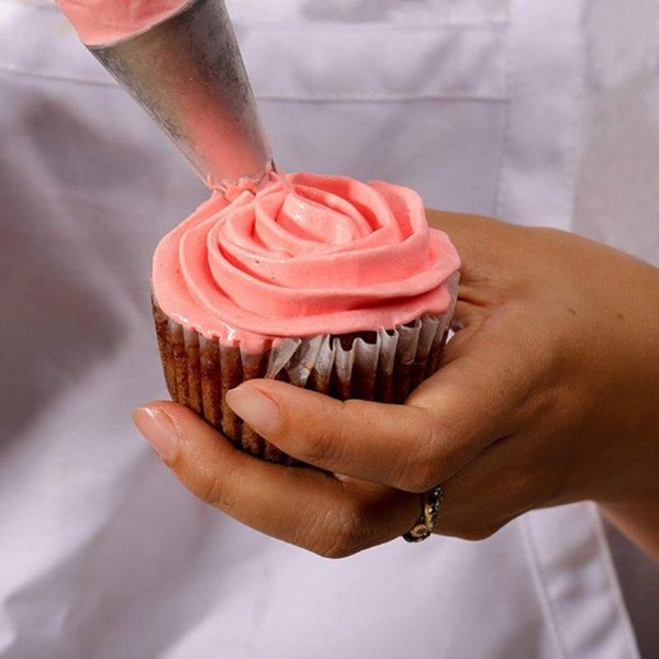 9pcs cake decorating kits icing tips nozzles pastry bags coupler cleaning brush baking tool diy & tools
9pcs cake decorating kits icing tips nozzles pastry bags coupler cleaning brush baking tool diy & tools