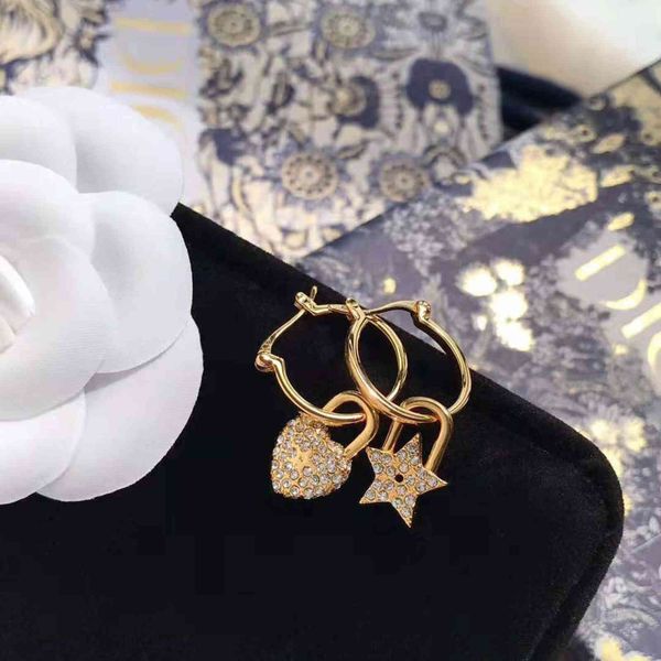 factory specials aa home tiktok 2021 new style letter stud earrings, female voice, red jewelry. rcbx, Golden
factory specials aa home tiktok 2021 new style letter stud earrings, female voice, red jewelry. rcbx, Golden