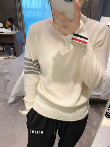 5298 lovers korean loose tb four bar stripe bottomed woolen sweater, White;black
5298 lovers korean loose tb four bar stripe bottomed woolen sweater, White;black