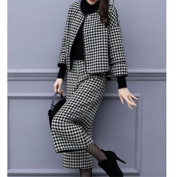 women's wool & blends 2021 autumn two piece women houndstooth coat + skirt elegant winter lady long sleeve blend coats suit outwear wz1, Black
women's wool & blends 2021 autumn two piece women houndstooth coat + skirt elegant winter lady long sleeve blend coats suit outwear wz1, Black