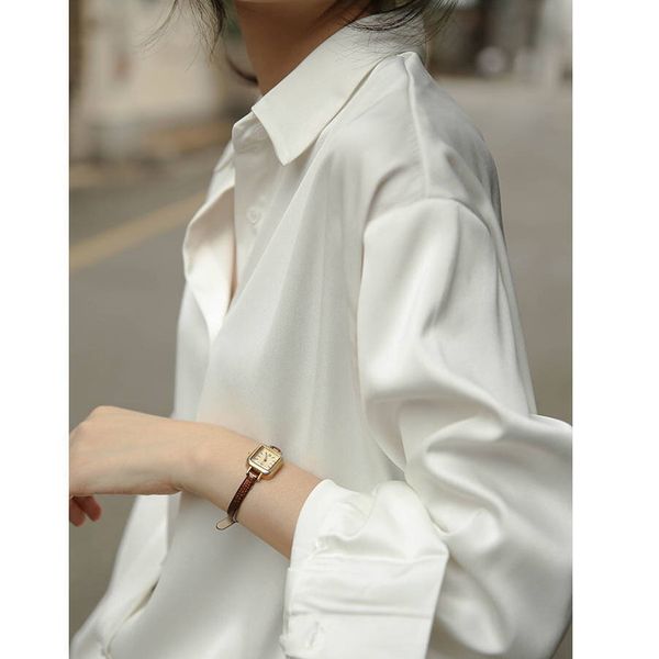 spring summer blouse elegant office lady letter print shirt satin women shirts vintage s pluse size 210421, White
spring summer blouse elegant office lady letter print shirt satin women shirts vintage s pluse size 210421, White