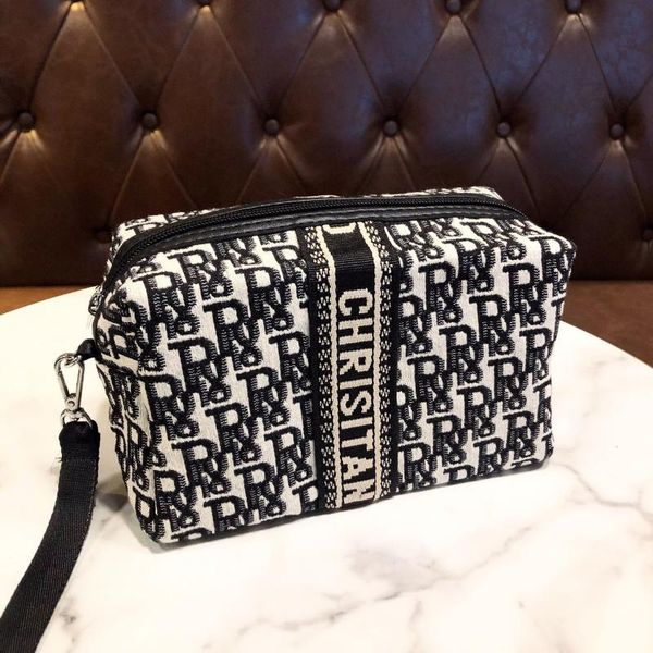 luxury brands 2021 women cosmetic bag multi-function portable storage zipper cosmetics box travel makeup bags & cases
luxury brands 2021 women cosmetic bag multi-function portable storage zipper cosmetics box travel makeup bags & cases