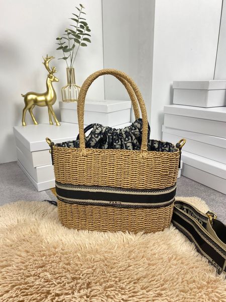 design handbag the new 2021 straw woven basket bag hand-woven and is classic fashion item that can be cross-body or hand-held t140
design handbag the new 2021 straw woven basket bag hand-woven and is classic fashion item that can be cross-body or hand-held t140