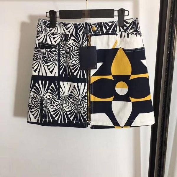 skirts 2021 fashion runway irregular pattern printing a-line skirt h and shorts color n414-415, Black
skirts 2021 fashion runway irregular pattern printing a-line skirt h and shorts color n414-415, Black