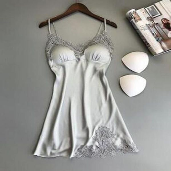 women's sleepwear spring and summer solid color sleeveless nightdress suspender mini skirt home service women sleep, Black;red
women's sleepwear spring and summer solid color sleeveless nightdress suspender mini skirt home service women sleep, Black;red