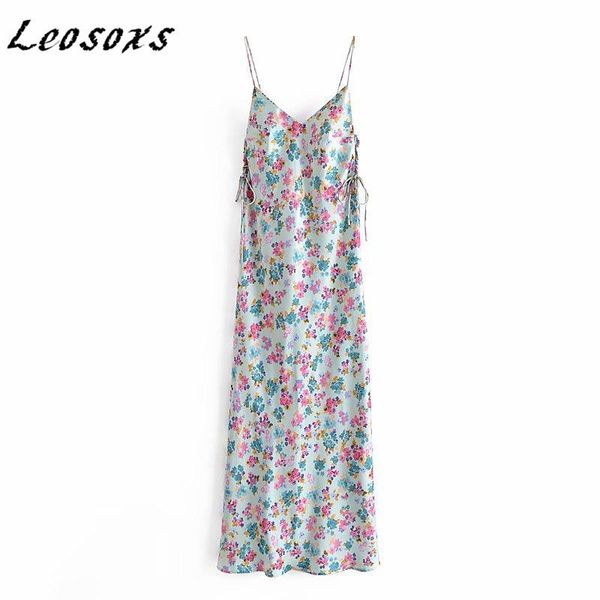 casual dresses leosoxs ins resort style camisole dress women long floral print sleeveless v-neck satin 2021 summer, Black;gray
casual dresses leosoxs ins resort style camisole dress women long floral print sleeveless v-neck satin 2021 summer, Black;gray