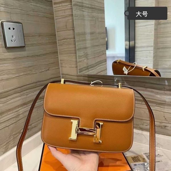 2021 bag 2021 messenger one shoulder h-button stewardess leather women's small square bag luxuryss designerss yw
2021 bag 2021 messenger one shoulder h-button stewardess leather women's small square bag luxuryss designerss yw