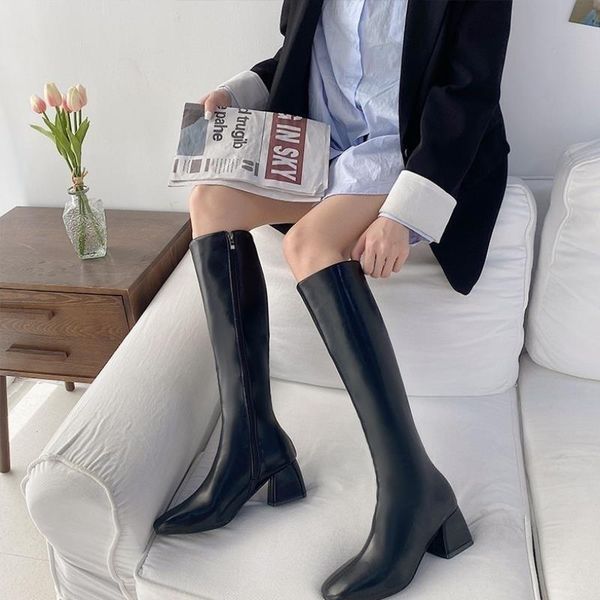 boots female high autumn and winter 2021 small slim heel square leather long straight, Black
boots female high autumn and winter 2021 small slim heel square leather long straight, Black