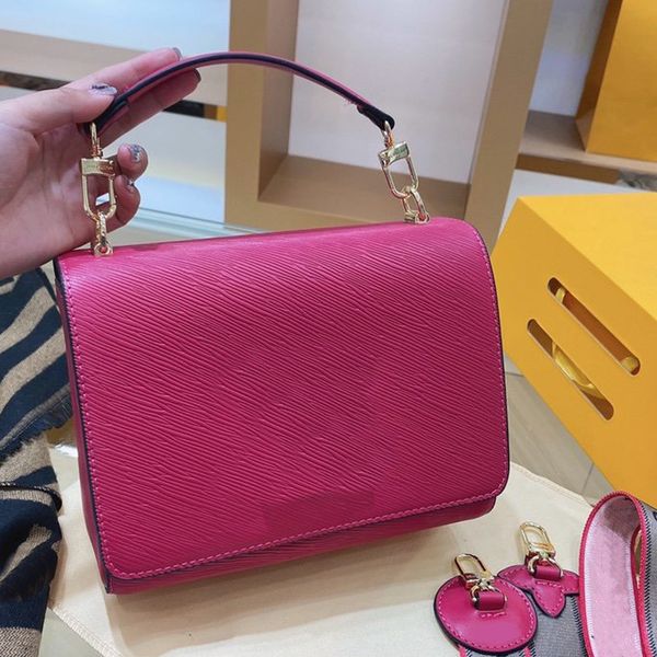 2021 tote bag plain cover shoulder bags leather golden haraware totes handbags ajustable detachable knitting embroidery strap fashion letter
2021 tote bag plain cover shoulder bags leather golden haraware totes handbags ajustable detachable knitting embroidery strap fashion letter