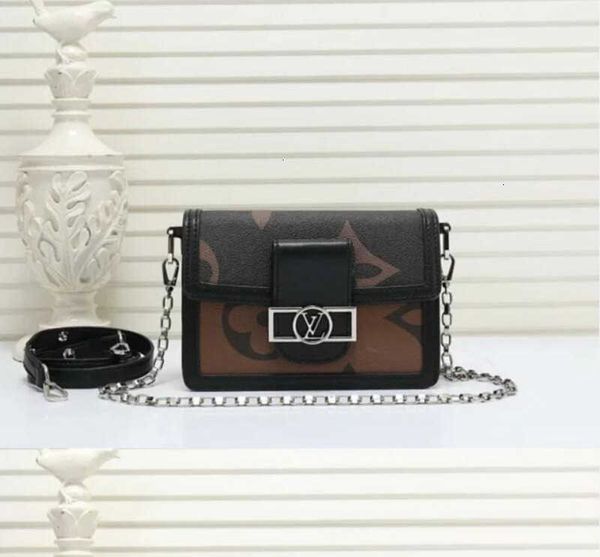 totes brand designer luxury clutches m44580 small silk-printed cross dauphine handbags handbags bag handbags iconic body handles shoulde
totes brand designer luxury clutches m44580 small silk-printed cross dauphine handbags handbags bag handbags iconic body handles shoulde
