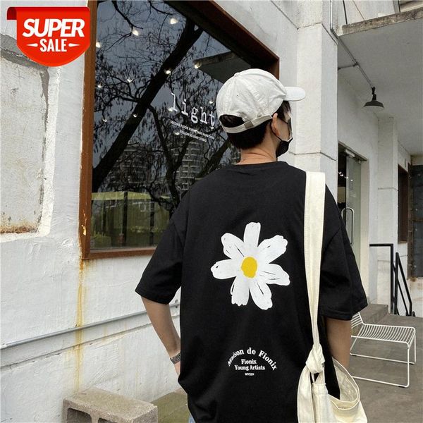 literary hong kong style printed loose short-sleeved t-shirt male personality casual five-point sleeve bottoming shirt #r98k, White;black
literary hong kong style printed loose short-sleeved t-shirt male personality casual five-point sleeve bottoming shirt #r98k, White;black