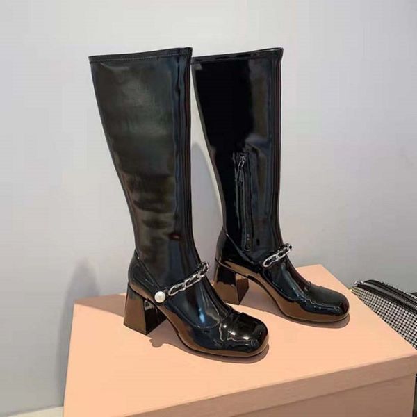ankle boots womens designer shoes warm spring and winter classic black and white rubber sole with box to send socks
ankle boots womens designer shoes warm spring and winter classic black and white rubber sole with box to send socks