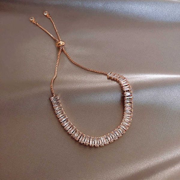 real gold plated high-grade sense zircon bracelet female ins girlfriends and sisters lovers hand jewelry net red temperament, Golden;silver
real gold plated high-grade sense zircon bracelet female ins girlfriends and sisters lovers hand jewelry net red temperament, Golden;silver