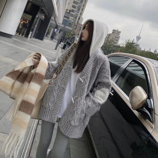 women's knitted cardigan autumn/winter gray sweater hoodie seam diamond twist size jacket, White;black
women's knitted cardigan autumn/winter gray sweater hoodie seam diamond twist size jacket, White;black