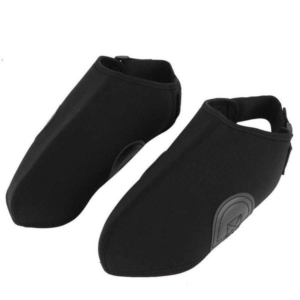 ski gloves snow boot cover skiing shoe overshoes equipment for outdoor extreme sport protecting shoes facility
ski gloves snow boot cover skiing shoe overshoes equipment for outdoor extreme sport protecting shoes facility