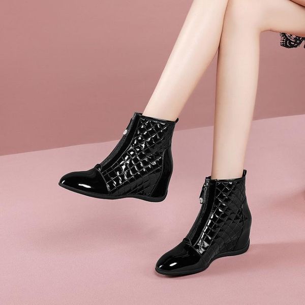 boots mljuese 2021 women ankle cow leather winter short plush black color zippers round toe wedges heels female
boots mljuese 2021 women ankle cow leather winter short plush black color zippers round toe wedges heels female