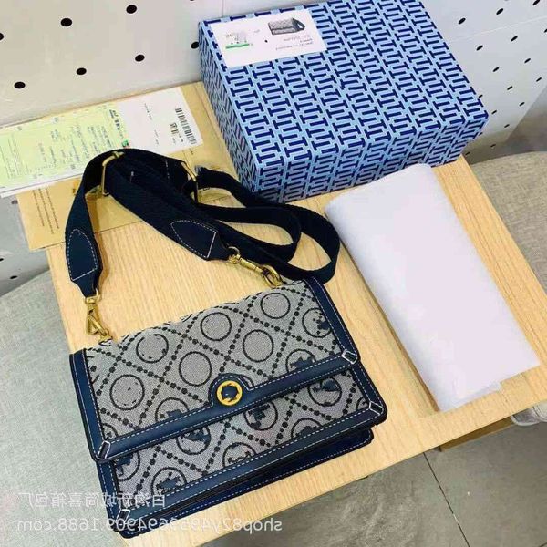 pu organ new tb fashion splicing leisure trend old canvas wide shoulder strap small square bag single messenger
pu organ new tb fashion splicing leisure trend old canvas wide shoulder strap small square bag single messenger