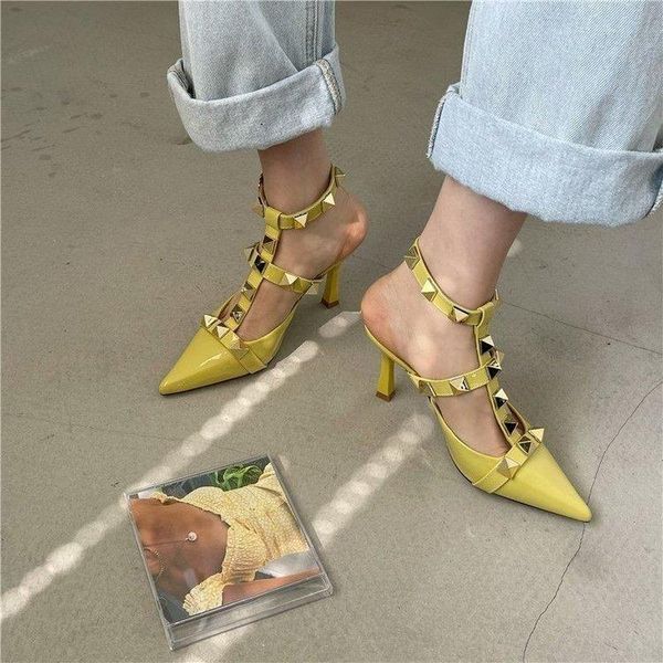 sandals high heels women 2021 summer pointed toe straps midheel bun with a single button go everything fashion, Black
sandals high heels women 2021 summer pointed toe straps midheel bun with a single button go everything fashion, Black