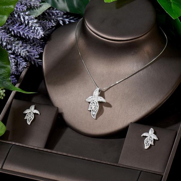 earrings & necklace hibride temperament ladies cubic zirconia jewelry set flower shape earring sets for women party accessories n-1682, Silver
earrings & necklace hibride temperament ladies cubic zirconia jewelry set flower shape earring sets for women party accessories n-1682, Silver