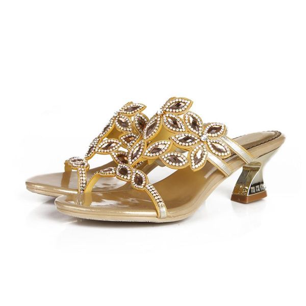 slippers rhinestone hollow thick heel horse shoes flower decoration women's large size 6cm high, Black
slippers rhinestone hollow thick heel horse shoes flower decoration women's large size 6cm high, Black