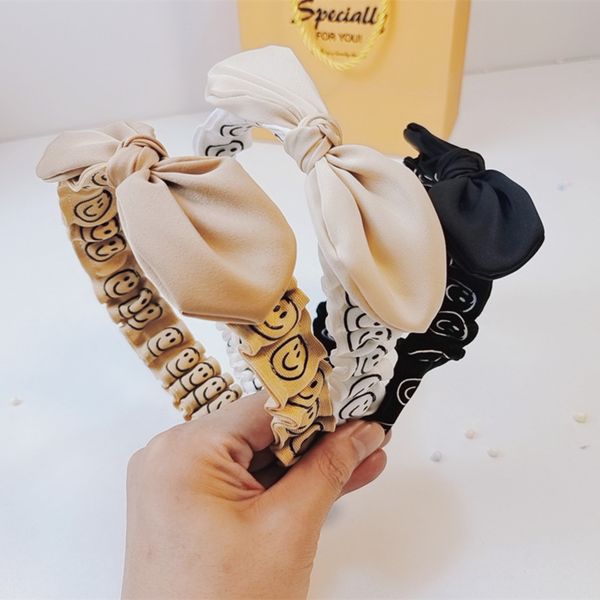 75% off design new wrinkled hair hoop smiling face sweet and lovely crimping head female accessories washing versatile pin, Silver
75% off design new wrinkled hair hoop smiling face sweet and lovely crimping head female accessories washing versatile pin, Silver