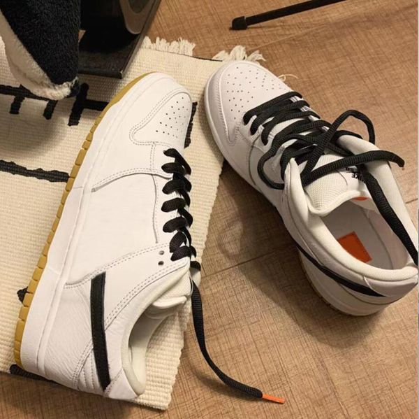 series low skateboard shoes men's and women's luxurys designers airmattress black white rubber outdoors lie fallow sports sneakers
series low skateboard shoes men's and women's luxurys designers airmattress black white rubber outdoors lie fallow sports sneakers