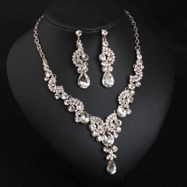 jewelry sets luxury designer bracelet women rhinestone pendant chain necklace stud earrings wedding set fashion women accessories, Black
jewelry sets luxury designer bracelet women rhinestone pendant chain necklace stud earrings wedding set fashion women accessories, Black