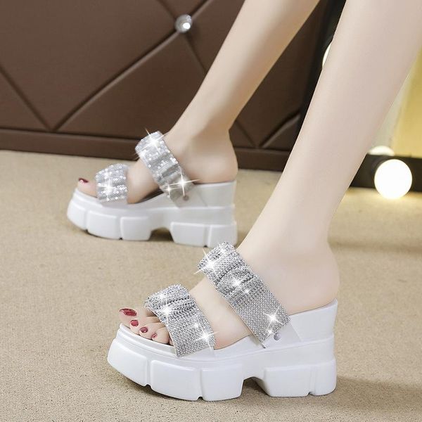 slippers shoes woman 2021 flat heeled mules on a wedge glitter slides pantofle fashion high jelly soft luxury pu crystal, Black
slippers shoes woman 2021 flat heeled mules on a wedge glitter slides pantofle fashion high jelly soft luxury pu crystal, Black