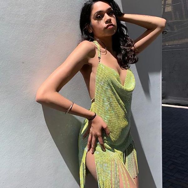 casual dresses metal chain rhinestone glitter summer dress women backless sparkling crystal diamonds luxury party club vestidos, Black;gray
casual dresses metal chain rhinestone glitter summer dress women backless sparkling crystal diamonds luxury party club vestidos, Black;gray