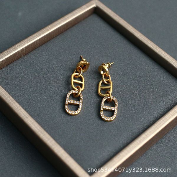 special offer 2021 luxury designer jewelry new fashion earrings women's independent packing jewelry geometric earrings, Golden;silver 
special offer 2021 luxury designer jewelry new fashion earrings women's independent packing jewelry geometric earrings, Golden;silver