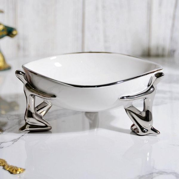 european creative art silver plated ceramic fruit bowl technology family furnishing dishes dry & plates
european creative art silver plated ceramic fruit bowl technology family furnishing dishes dry & plates
