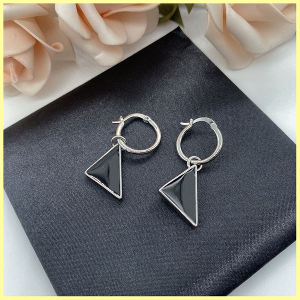 women hoop earrings fashion designer triangle earring womens jewelry luxurys brands p stud earrings necklaces 925 silver whole
women hoop earrings fashion designer triangle earring womens jewelry luxurys brands p stud earrings necklaces 925 silver whole