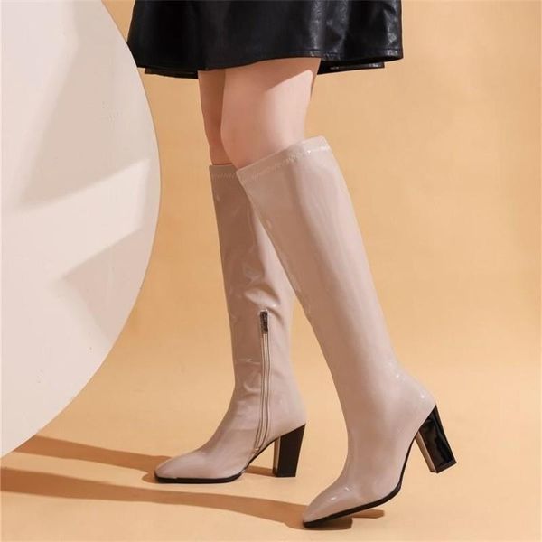 boots 40-43 large autumn / winter 2021 square head patent leather thick heel high tube and knee, Black
boots 40-43 large autumn / winter 2021 square head patent leather thick heel high tube and knee, Black