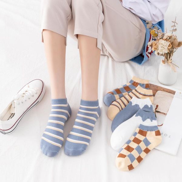 socks & hosiery spring summer blue woman thin cute japanese fringe color matching check half for ladies, Black;white
socks & hosiery spring summer blue woman thin cute japanese fringe color matching check half for ladies, Black;white