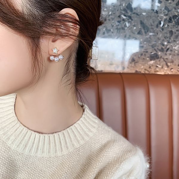 simple and small three pearl pendant charm earrings fashion ladies jewelry for woman 2021 new wedding party girls golden star earring
simple and small three pearl pendant charm earrings fashion ladies jewelry for woman 2021 new wedding party girls golden star earring