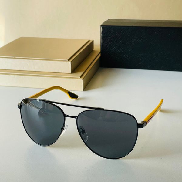 High quality Retro Polarized oval sunglasses woman metal large Square frame Suitable fashion beach driving UV400 Oculos de sol double beam masculino gafas SPR52WS
High quality Retro Polarized oval sunglasses woman metal large Square frame Suitable fashion beach driving UV400 Oculos de sol double beam masculino gafas SPR52WS