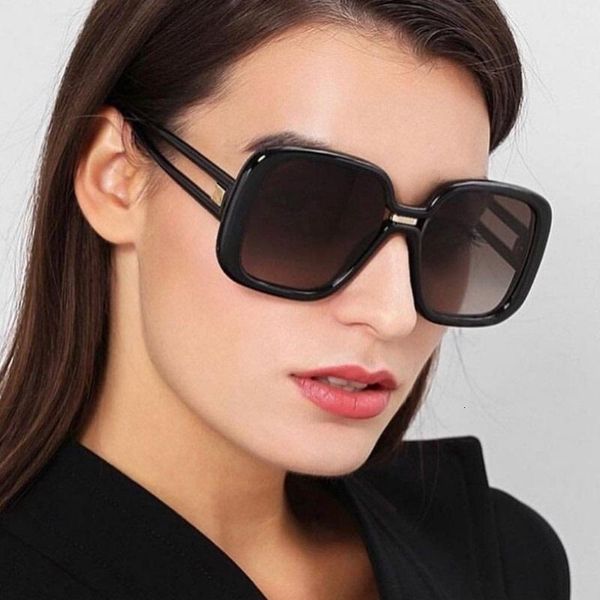sunglasses luxury vintage woman classic square female brand designer shades eyeglasses gafas uv400, White;black
sunglasses luxury vintage woman classic square female brand designer shades eyeglasses gafas uv400, White;black