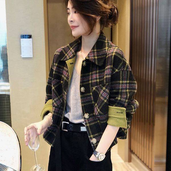wool european station winter contrast color double-sided wool women's double pocket plaid woolen coat, Black
wool european station winter contrast color double-sided wool women's double pocket plaid woolen coat, Black
