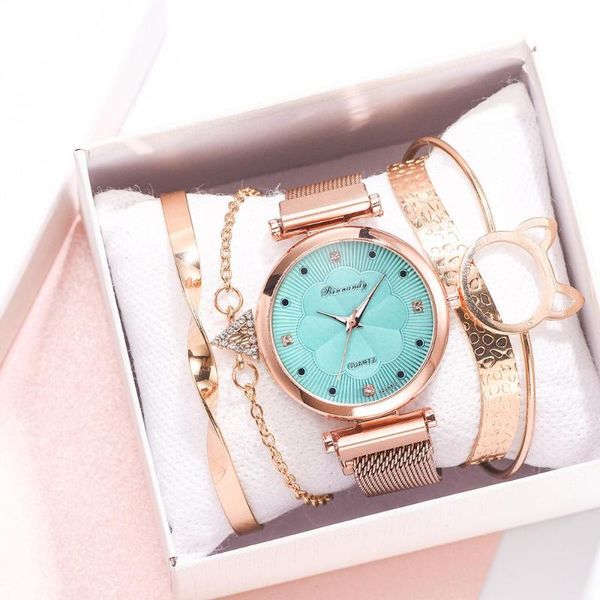 wristwatches 2021 alloy mesh strap ladies watch flower dial quartz 5 piece set magnet buckle casual female bracelet, Slivery;brown
wristwatches 2021 alloy mesh strap ladies watch flower dial quartz 5 piece set magnet buckle casual female bracelet, Slivery;brown