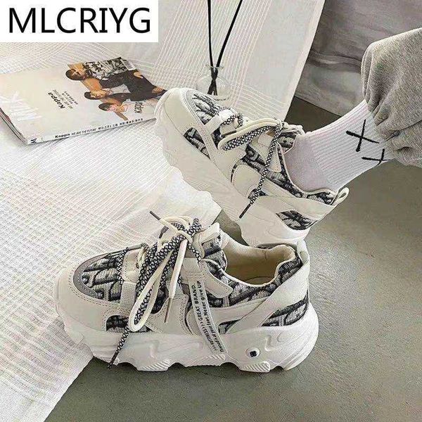 show feet little daddy shoes women tide new printed thick sole sneakers in summer 2021 fashion women's shoes y0907, Black
show feet little daddy shoes women tide new printed thick sole sneakers in summer 2021 fashion women's shoes y0907, Black