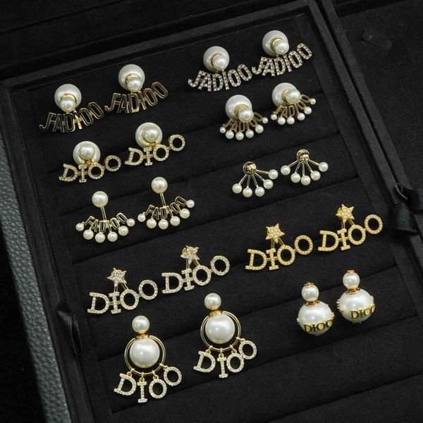 design jewelry net red same size pearl letter fan-shaped diamond earrings, Silver
design jewelry net red same size pearl letter fan-shaped diamond earrings, Silver