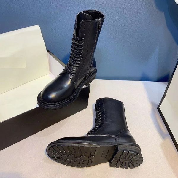2021 new fashionable women's boot , short boots, leather materials, , women's shoes 1, Black
2021 new fashionable women's boot , short boots, leather materials, , women's shoes 1, Black