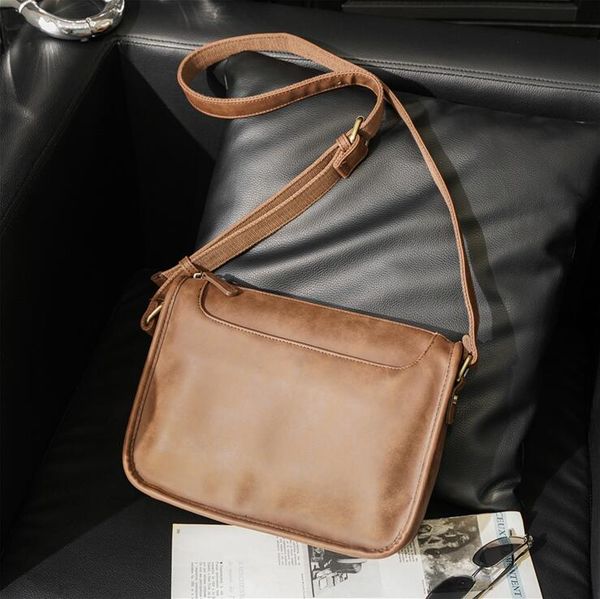 factory wholesale men bag simple versatile retro postman bags outdoor waterproof and wear-resistant crazy horse leather handbag street fashi
factory wholesale men bag simple versatile retro postman bags outdoor waterproof and wear-resistant crazy horse leather handbag street fashi