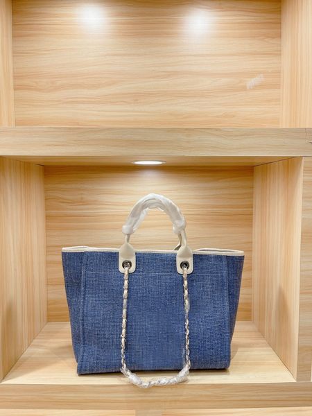 women beach bag quality fashion luxury handbags high-capacity handbag designer knitting wallet and chain shoulder belt canvas shopping bags
women beach bag quality fashion luxury handbags high-capacity handbag designer knitting wallet and chain shoulder belt canvas shopping bags