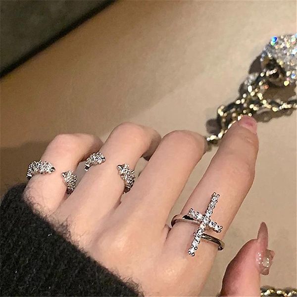 cluster rings aomu 2021 spring summer silver color temperament personality korea wild fashion trend ins sweet female resizable opening, Golden;silver
cluster rings aomu 2021 spring summer silver color temperament personality korea wild fashion trend ins sweet female resizable opening, Golden;silver