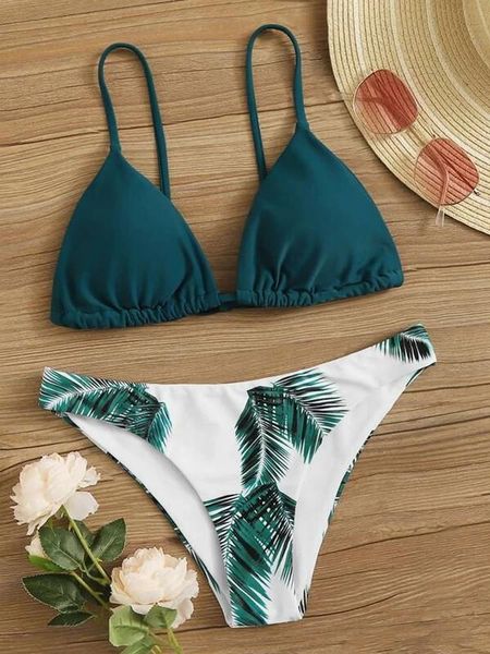 women's swimwear women leaf random print bikini set push-up swimsuit beachwear padded pleated bandeau, White;black
women's swimwear women leaf random print bikini set push-up swimsuit beachwear padded pleated bandeau, White;black