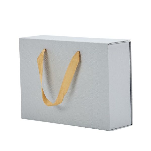 beautifull jewelry package foldable wholesale rigid gift shoe packaging white paper box with silk handlers wrap
beautifull jewelry package foldable wholesale rigid gift shoe packaging white paper box with silk handlers wrap